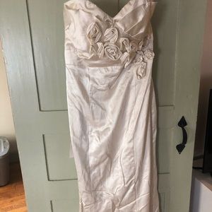 The Limited Strapless Rosette Wedding Size 10